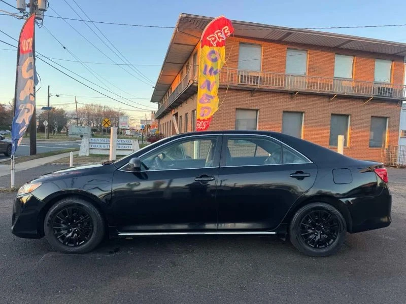 2012 Toyota Camry 7th Gen - Image 10 of 12