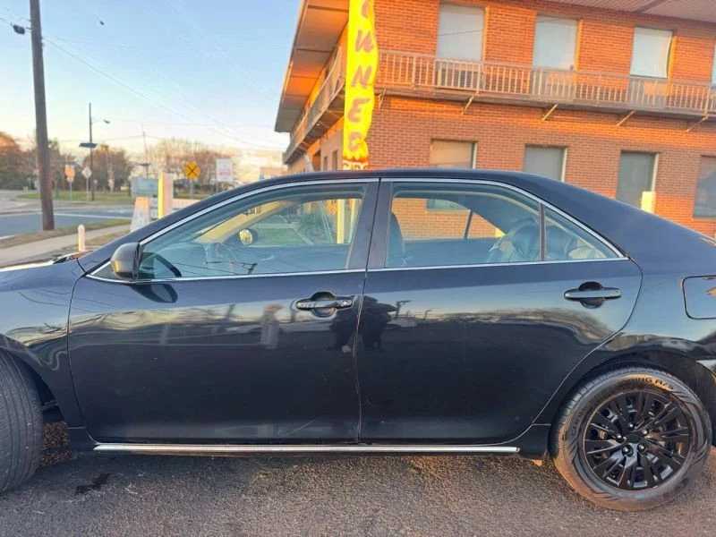2012 Toyota Camry 7th Gen - Image 8 of 12