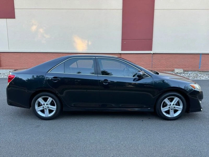 2012 Toyota Camry 7th Gen - Image 4 of 12