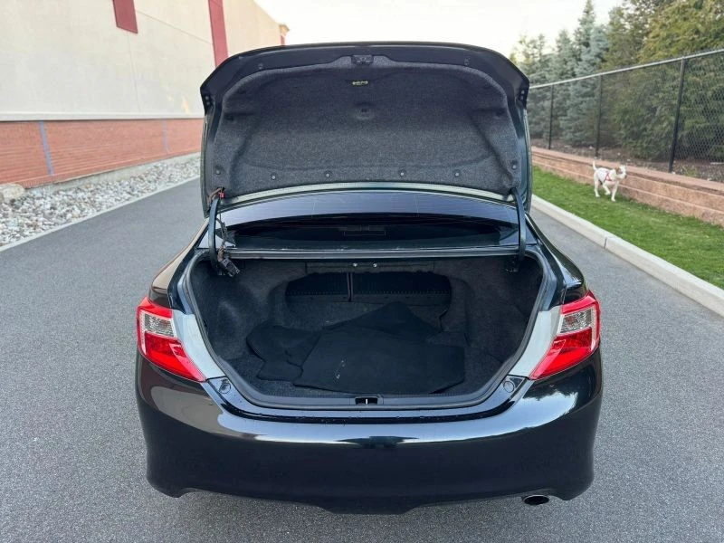 2012 Toyota Camry 7th Gen - Image 9 of 12
