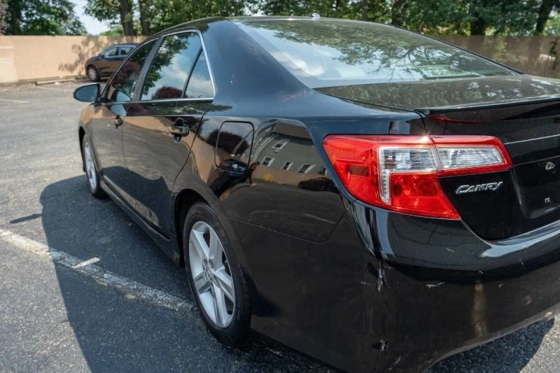 2012 Toyota Camry 7th Gen - Image 5 of 12