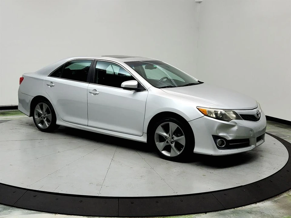 2012 Toyota Camry 7th Gen - Image 3 of 12