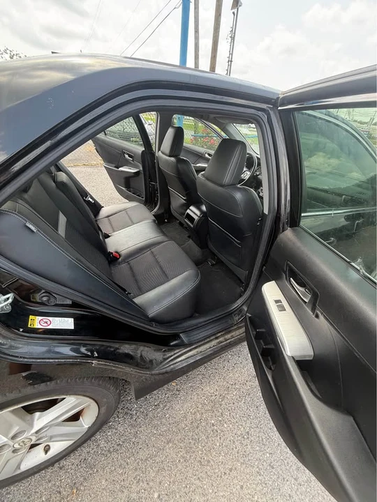 2012 Toyota Camry 7th Gen - Image 13 of 20