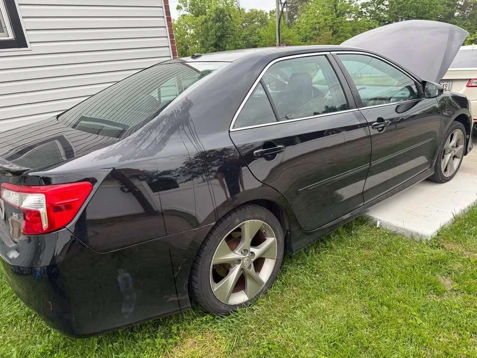 2012 Toyota Camry 7th Gen - Image 8 of 13