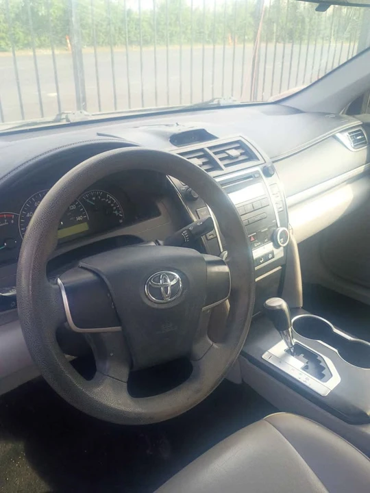 2012 Toyota Camry 7th Gen - Image 4 of 9