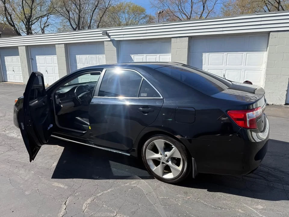 2012 Toyota Camry 7th Gen - Image 4 of 8