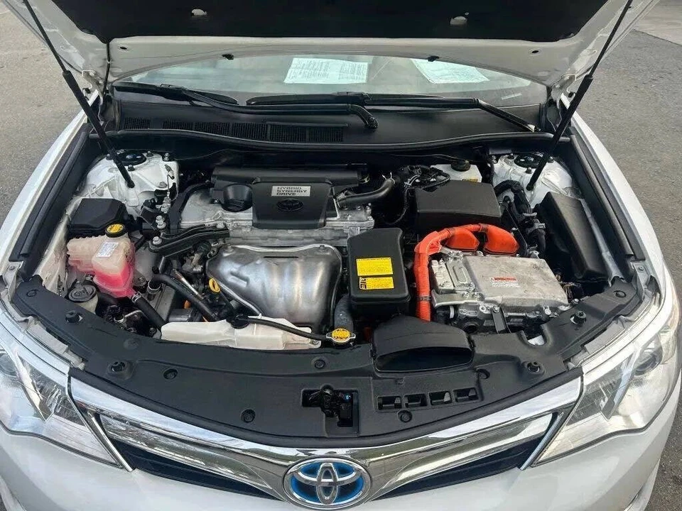 2012 Toyota Camry 7th Gen - Image 13 of 15