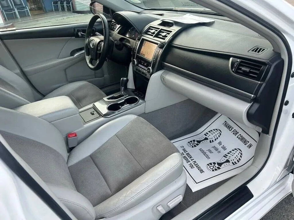 2012 Toyota Camry 7th Gen - Image 14 of 15