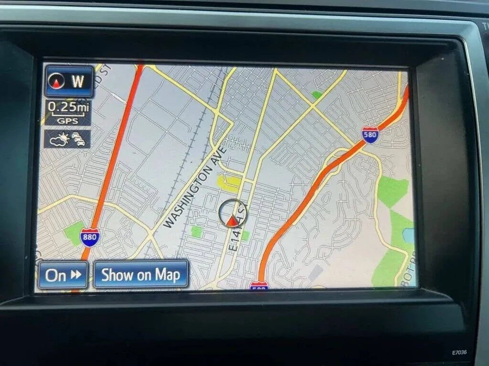 2012 Toyota Camry 7th Gen - Image 12 of 15