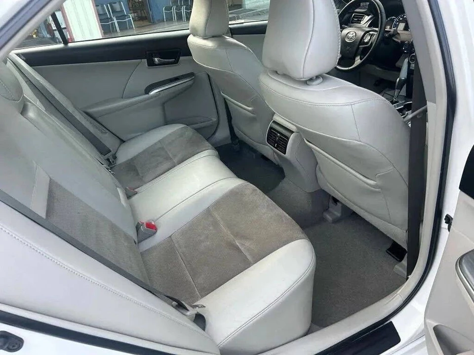 2012 Toyota Camry 7th Gen - Image 10 of 15