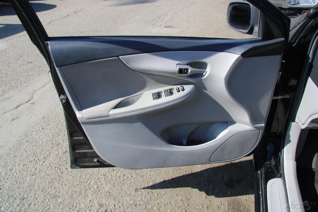 2012 Toyota Corolla 10th Gen - Image 11 of 21