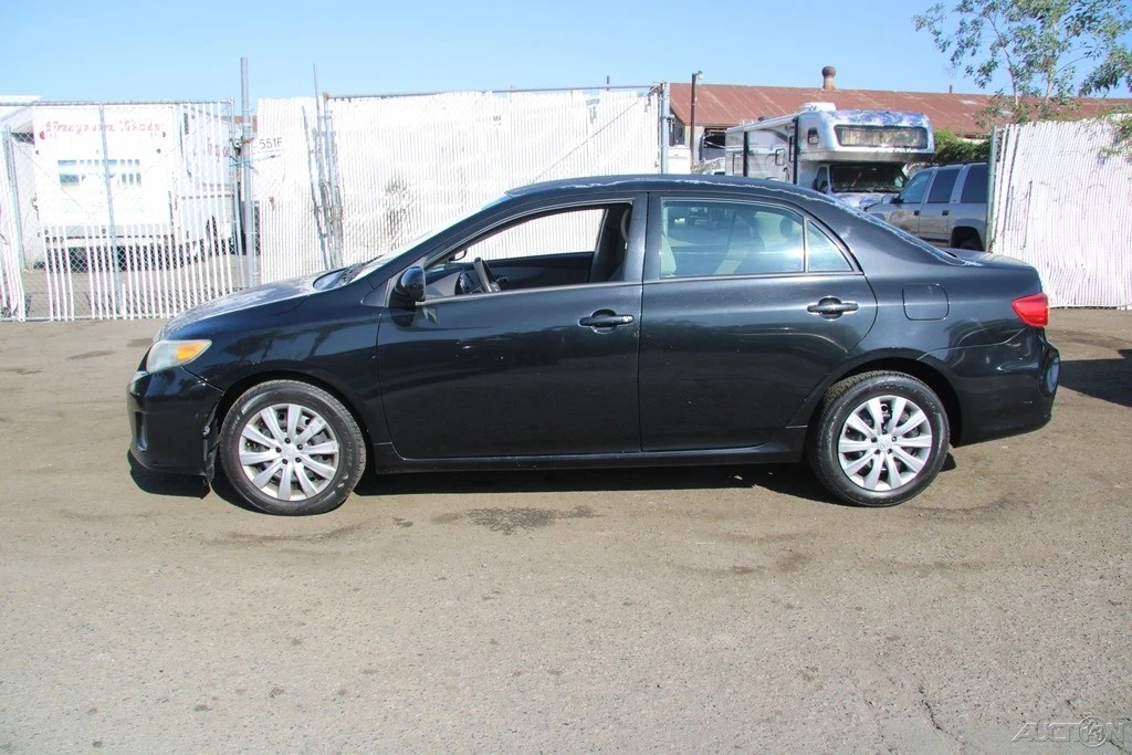 2012 Toyota Corolla 10th Gen - Image 3 of 21