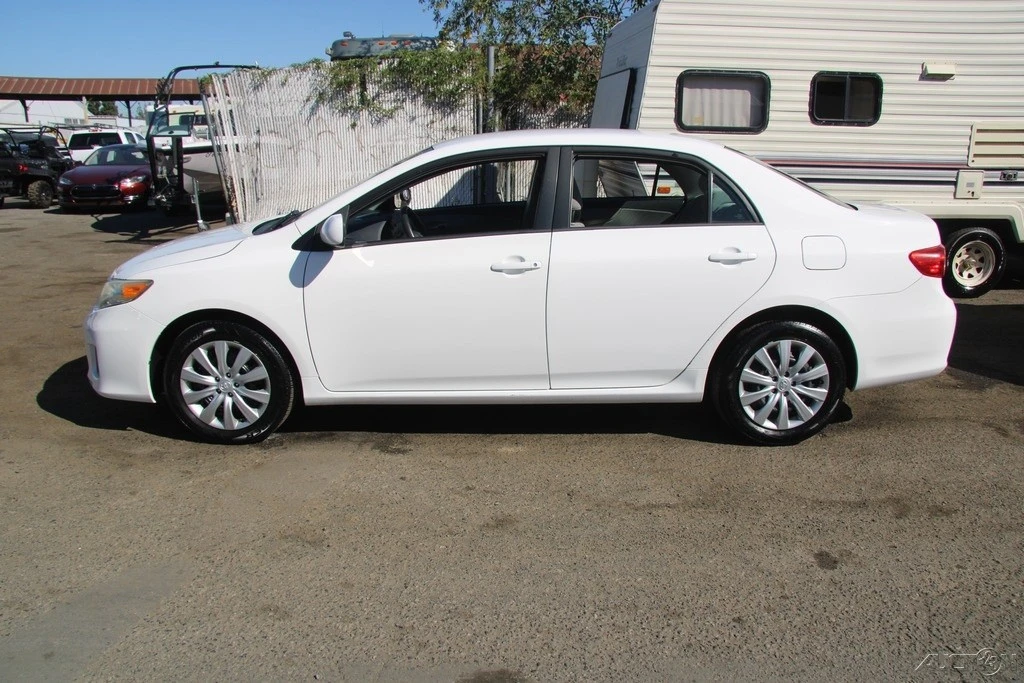 2012 Toyota Corolla 10th Gen - Image 3 of 21