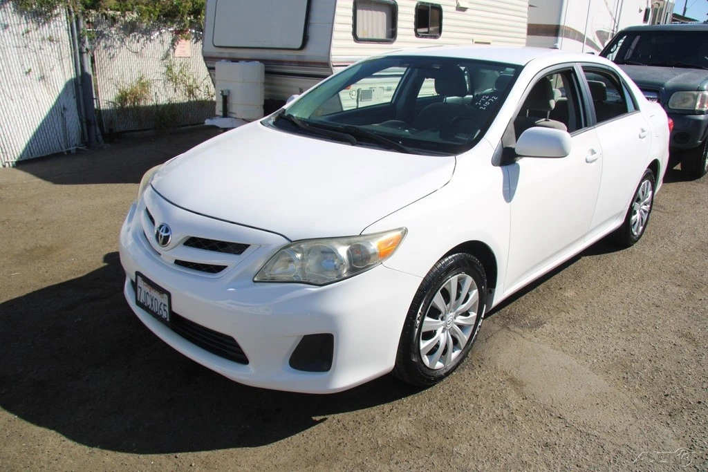2012 Toyota Corolla 10th Gen - Image 2 of 21