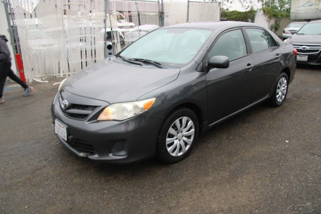 2012 Toyota Corolla 10th Gen - Image 2 of 21