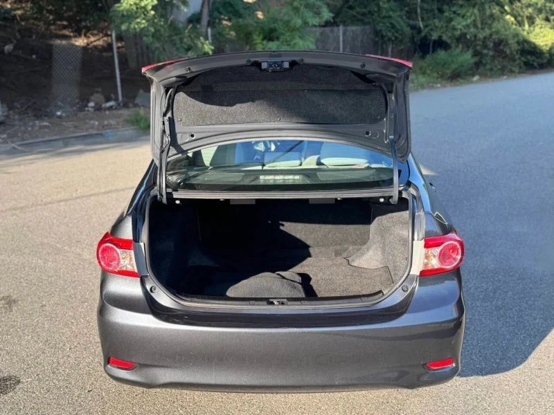 2012 Toyota Corolla 10th Gen - Image 9 of 12