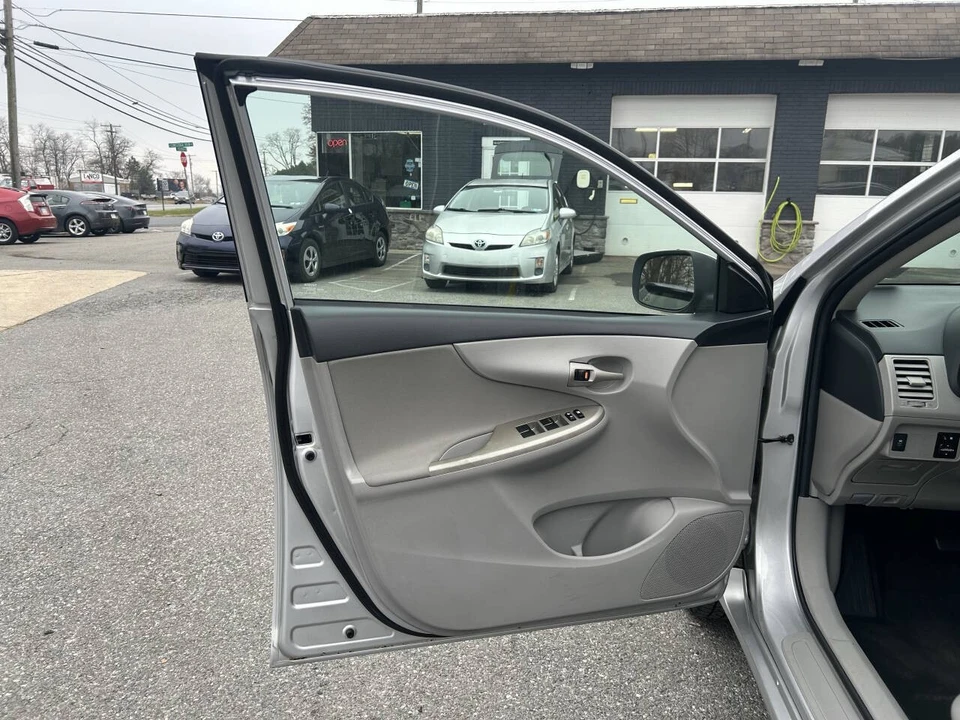 2012 Toyota Corolla 10th Gen - Image 18 of 21