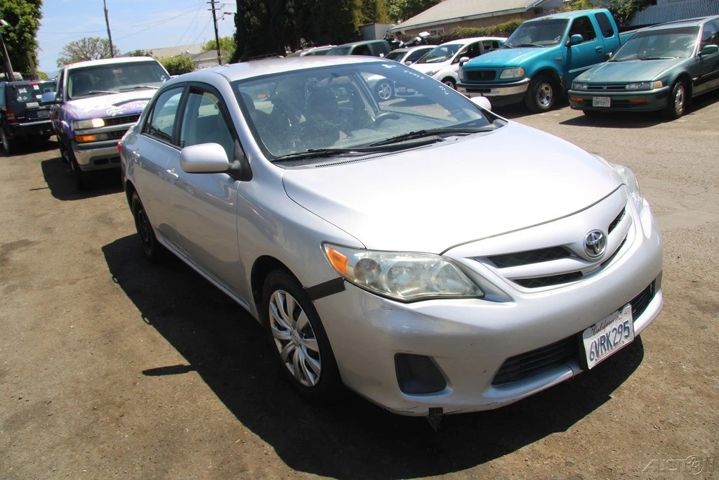 2012 Toyota Corolla 10th Gen - Image 9 of 24