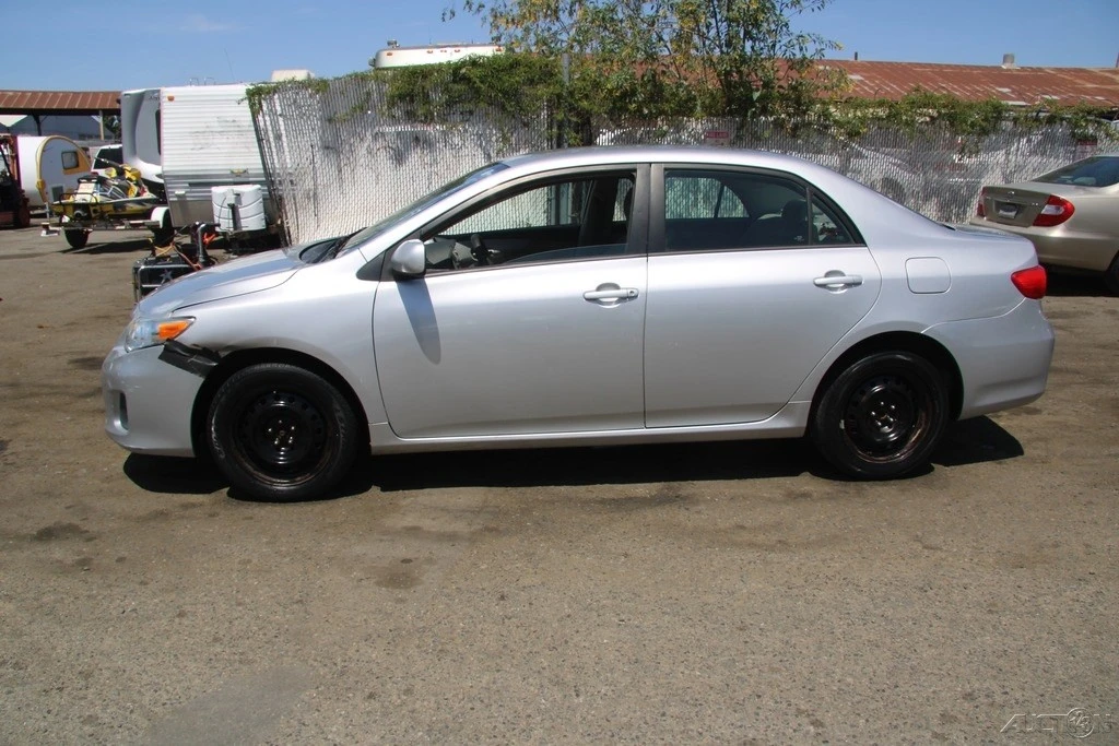 2012 Toyota Corolla 10th Gen - Image 2 of 24