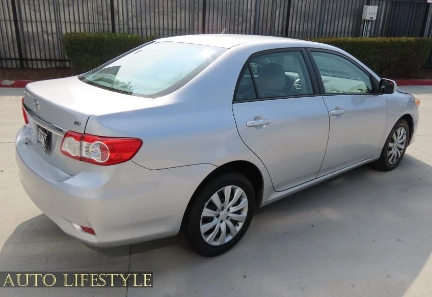 2012 Toyota Corolla 10th Gen - Image 8 of 21