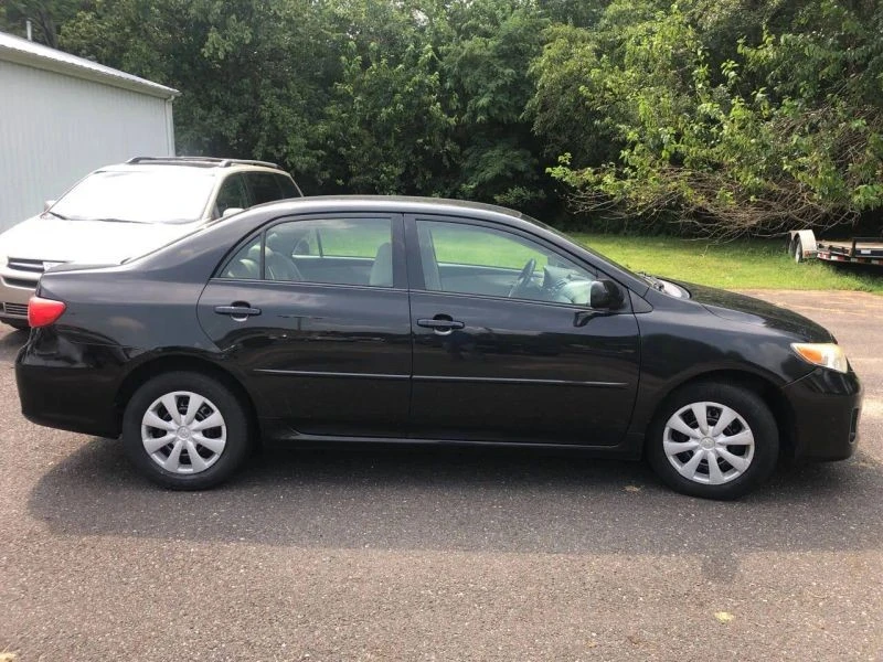 2012 Toyota Corolla 10th Gen - Image 4 of 12