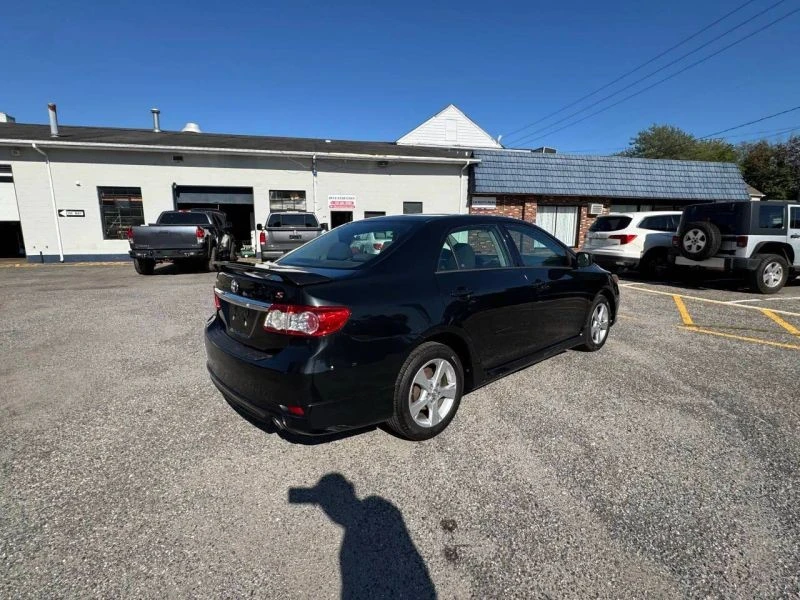 2012 Toyota Corolla 10th Gen - Image 11 of 12