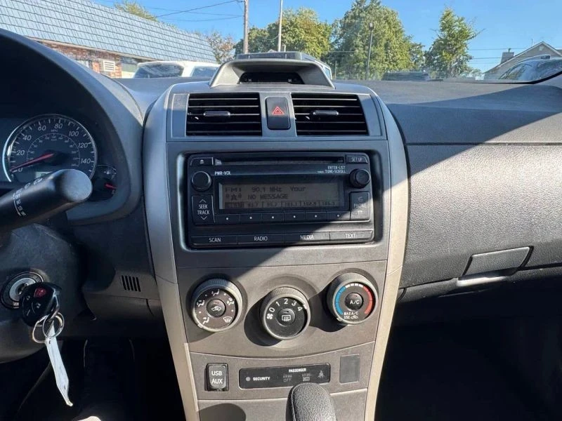 2012 Toyota Corolla 10th Gen - Image 11 of 12