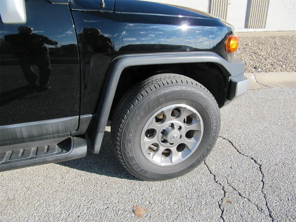 2012 Toyota FJ Cruiser - Image 5 of 21