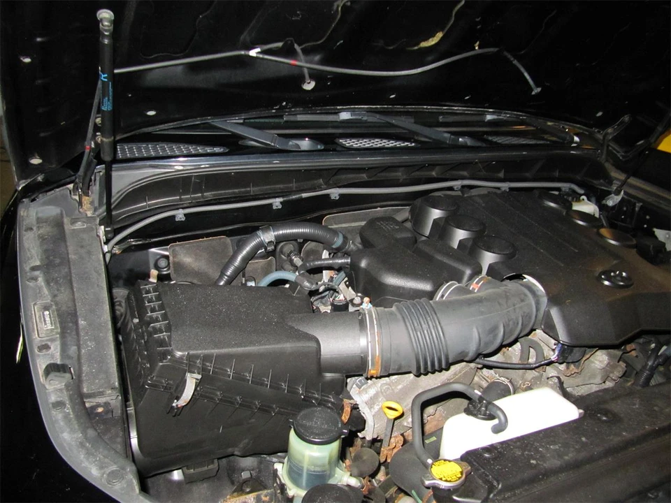 2012 Toyota FJ Cruiser - Image 13 of 21