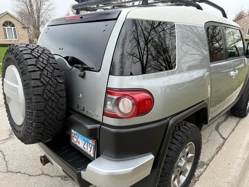2012 Toyota FJ Cruiser - Image 30 of 31