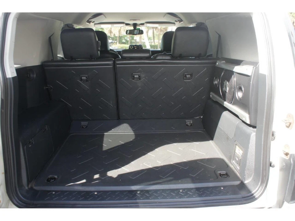 2012 Toyota FJ Cruiser - Image 13 of 31