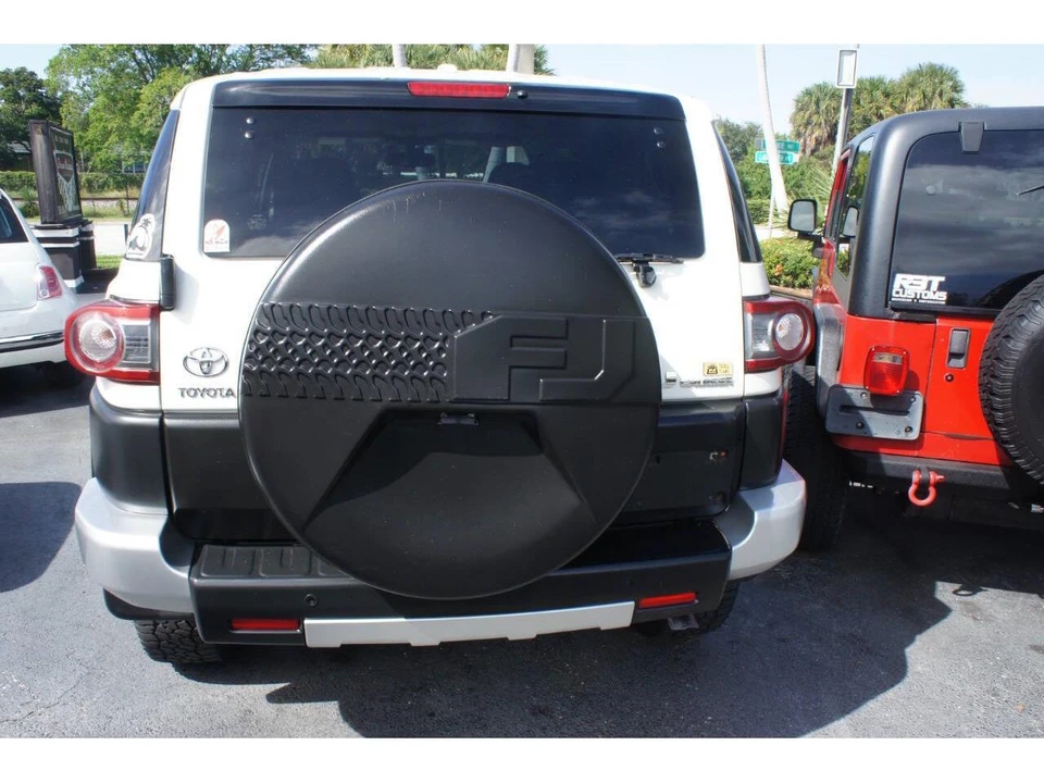 2012 Toyota FJ Cruiser - Image 10 of 31