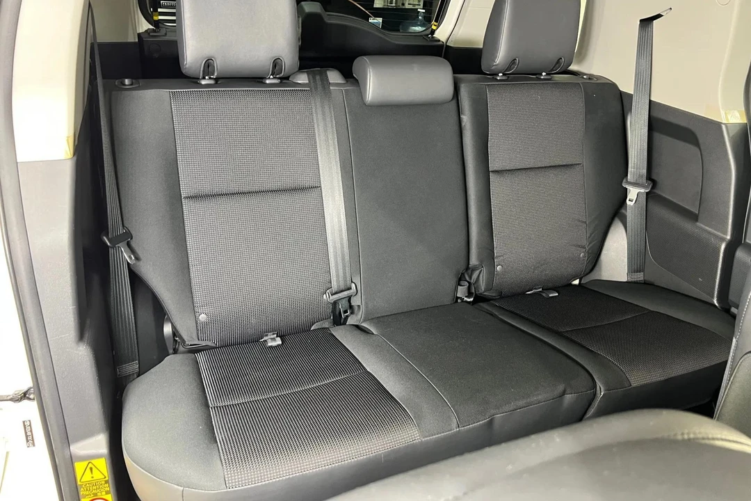 2012 Toyota FJ Cruiser - Image 30 of 31