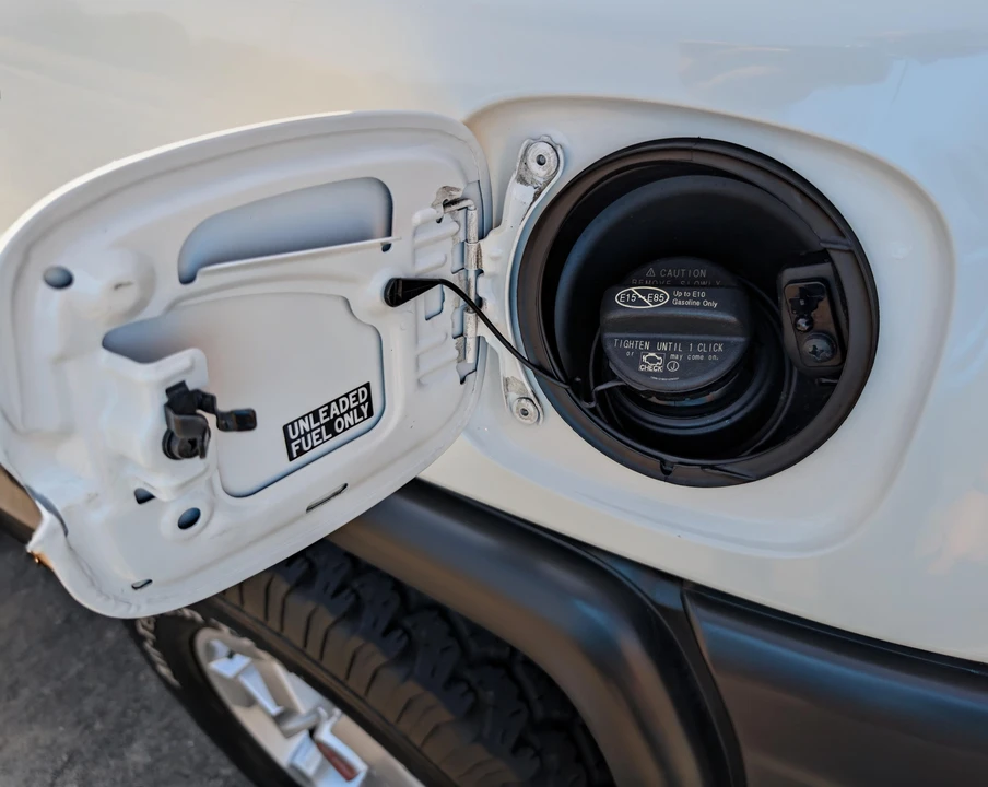 2012 Toyota FJ Cruiser - Image 20 of 31