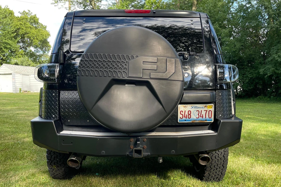 2012 Toyota FJ Cruiser - Image 5 of 31