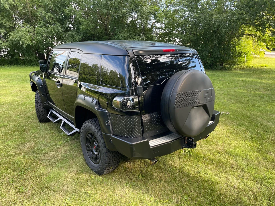2012 Toyota FJ Cruiser - Image 12 of 31