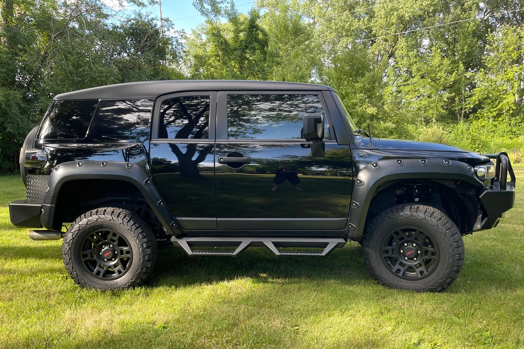 2012 Toyota FJ Cruiser - Image 3 of 31