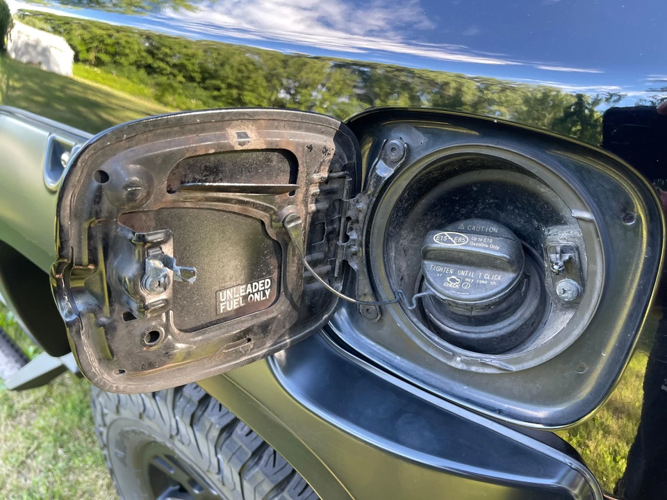 2012 Toyota FJ Cruiser - Image 28 of 31