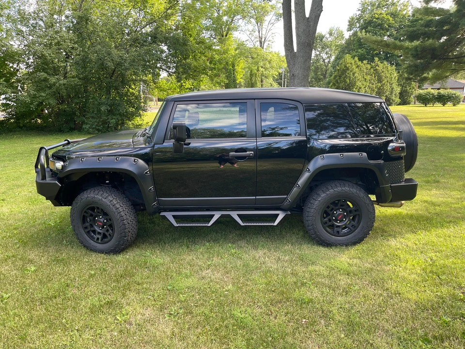 2012 Toyota FJ Cruiser - Image 10 of 31