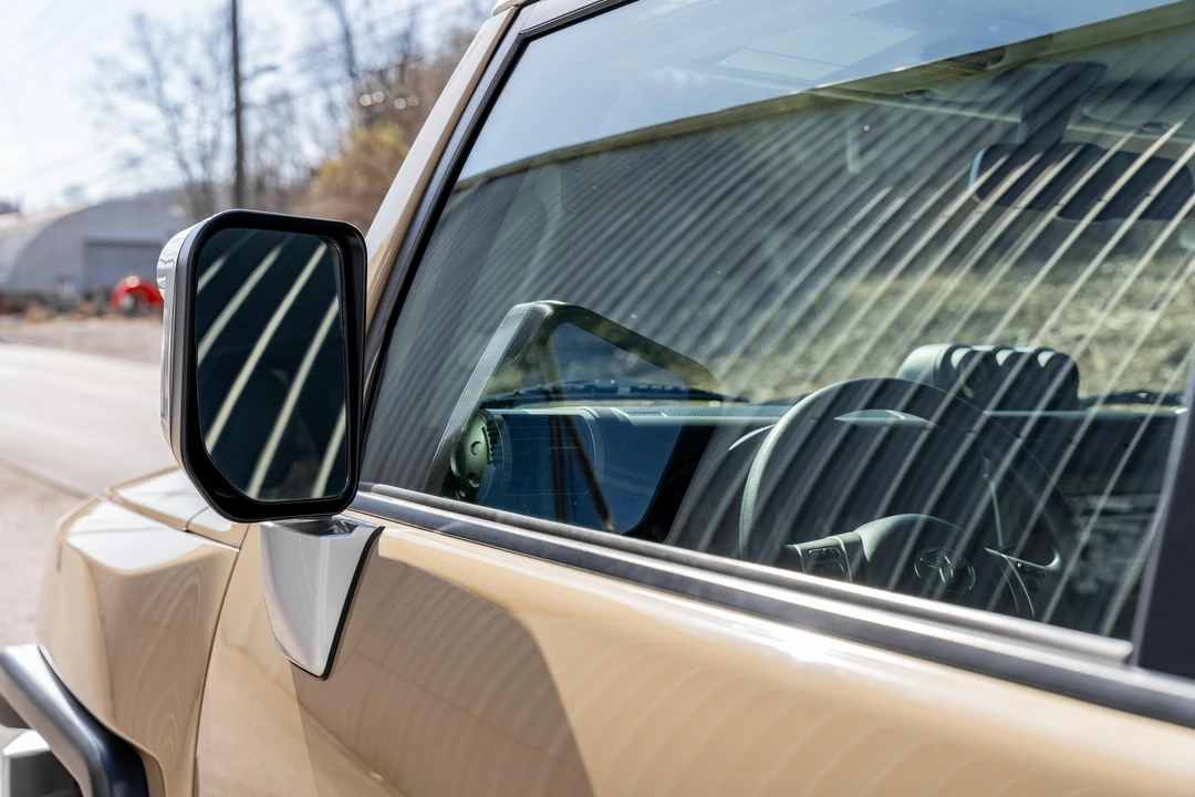 2012 Toyota FJ Cruiser - Image 14 of 31