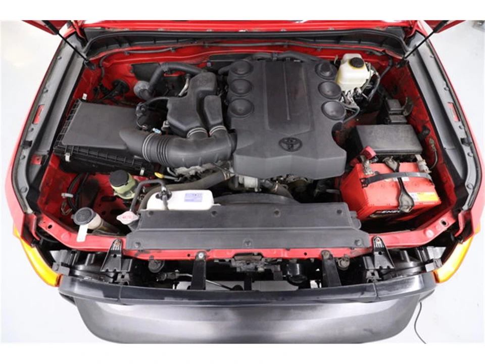 2012 Toyota FJ Cruiser - Image 29 of 31