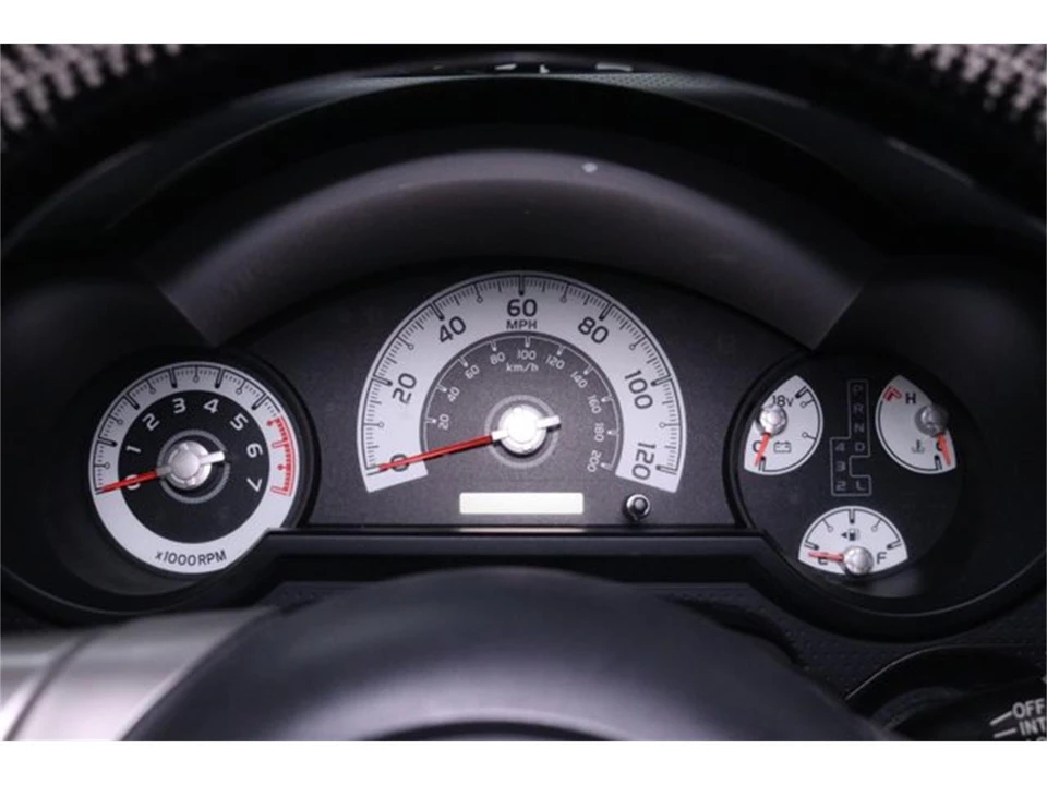 2012 Toyota FJ Cruiser - Image 11 of 31