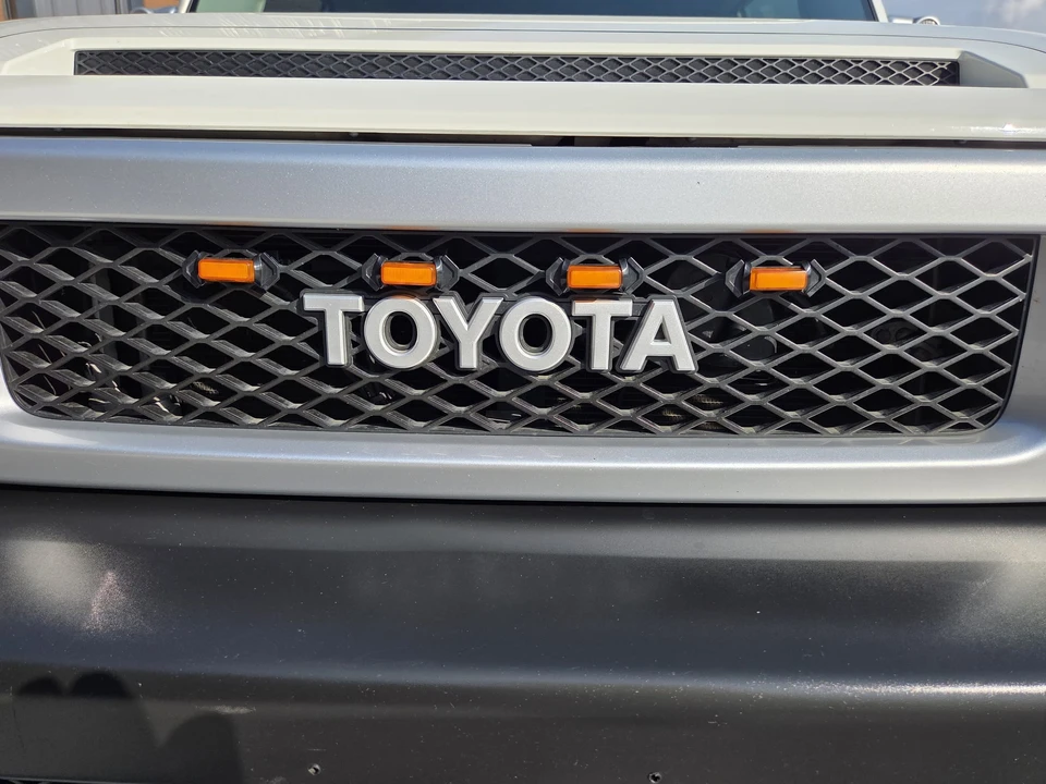 2012 Toyota FJ Cruiser - Image 12 of 31