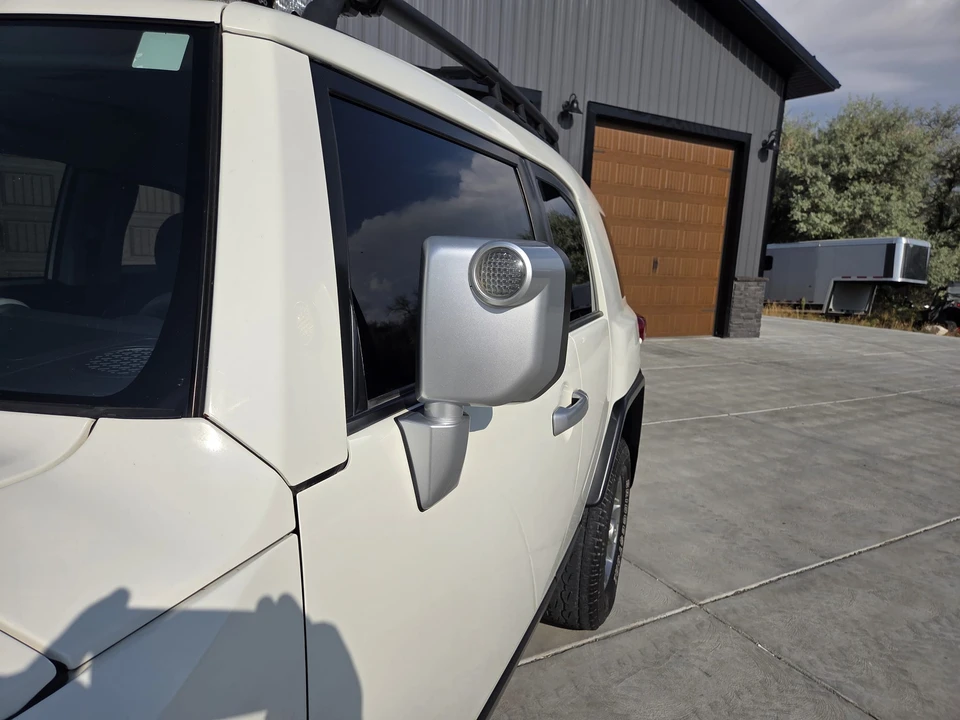 2012 Toyota FJ Cruiser - Image 14 of 31
