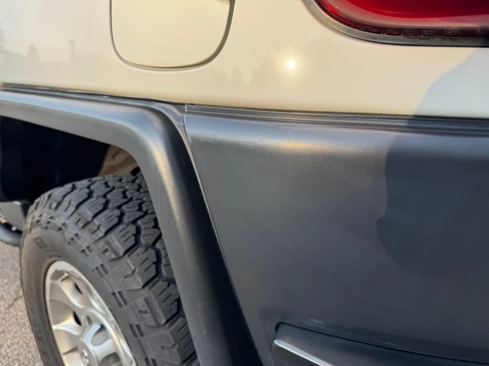 2012 Toyota FJ Cruiser - Image 25 of 31