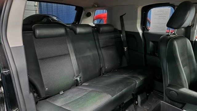 2012 Toyota FJ Cruiser - Image 17 of 21