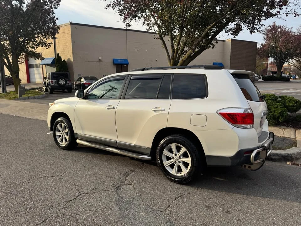 2012 Toyota Highlander - Image 4 of 15