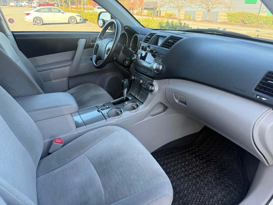 2012 Toyota Highlander - Image 4 of 6