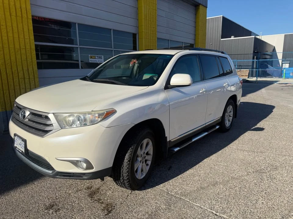 2012 Toyota Highlander - Image 2 of 6