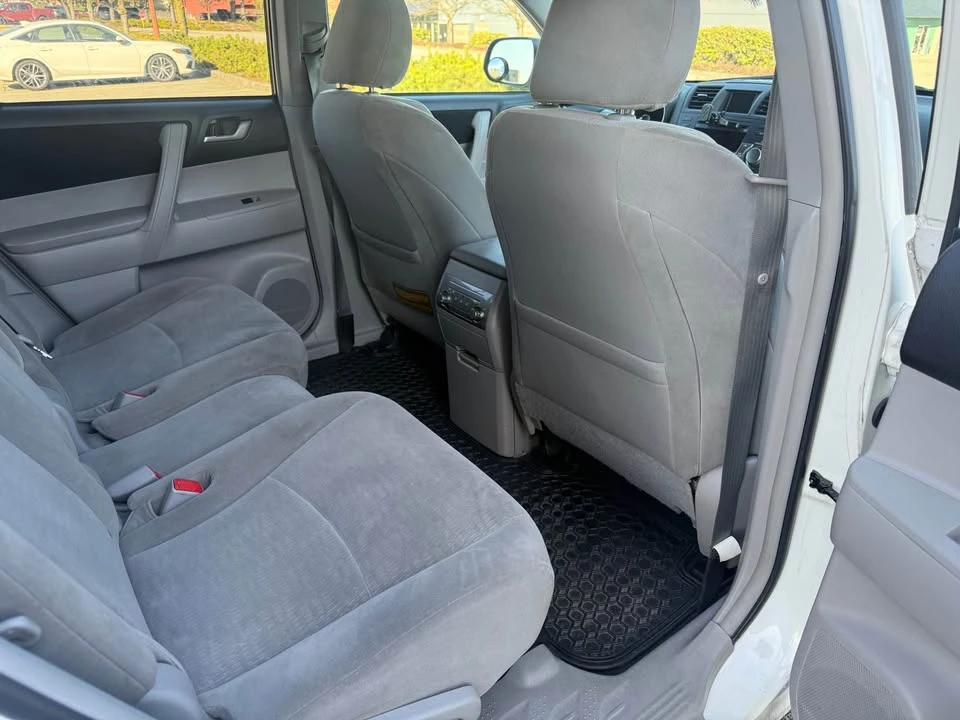 2012 Toyota Highlander - Image 5 of 6